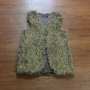 Fur vest